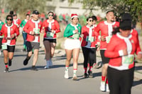 Imagen Éxito en la carrera 5K 'Corre Santa, Corre' en Torreón