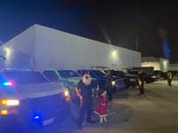 Imagen Corporaciones policiales llevan la Navidad a niños de Torreón