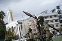 Imagen Mando Militar sirio continúa campaña de 'peinado' y prohíbe fotografiar a sus combatientes