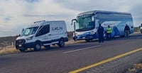 Autobús de pasajeros de la marca Volvo, modelo 2016, color gris con azul. (EL SIGLO DE TORREÓN)