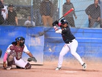 No tuvieron piedad, los bateadores de Leones CUT Laguna AG, en el sexto juego de la serie final. (Archivo)
