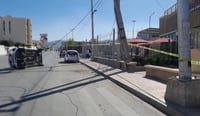 Imagen Tráiler derriba cables de alta tensión y provoca volcadura en Torreón