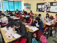 Imagen Alumnos de La Laguna presentan Examen Censal de aprendizaje, definirá lugar en secundaria
