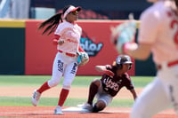 Las Algodoneras fueron derrotadas contundentemente por las Diablos Rojos femenil, que se quedó con la serie en el Alfredo Harp Helú. (Cortesía)