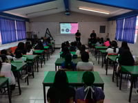 Imagen Dirección de Seguridad Pública imparte plática sobre el ciberacoso en escuelas de Gómez Palacio