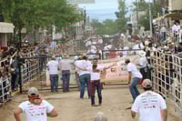 Imagen Sueltan las vacas en calles de Acuña, es Running Las Vacas