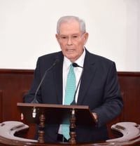 Carlos Humberto Robles Loustaunau.