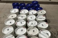 Imagen Decomisan más de 500 kilos de metanfetamina líquida en Eagle Pass-Piedras Negras