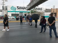 Imagen Atenderán con pipas a vecinos de Ex Hacienda la Perla tras manifestación por desabasto