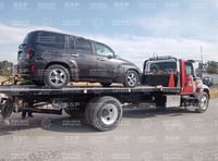 Imagen Aseguran camioneta con placas sobrepuestas en Lerdo
