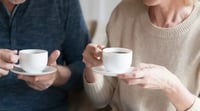 ¿A qué edad y bajo qué circunstancias se debe dejar de tomar café?