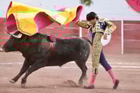 El matador lagunero partirá plaza en una velada nocturna para disfrute de los amantes a la tauromaquia.