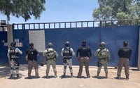 Imagen FGR asegura 4 mil 400 litros de hidrocarburo en Gómez Palacio