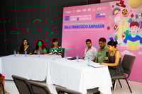 En el último día del evento se incluyeron presentaciones de libro, círculos de lectura,
diálogos y conciertos