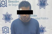 Imagen Ciudadanos aseguran a hombre que intentó robar un auto en la Zona Centro de Torreón