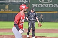Travis Lakins se llevó su segunda derrota de la temporada anoche ante Durango. (Fotografías Enrique Terrazas)
