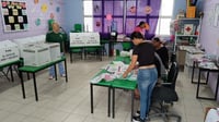Ausencia de presidentes de casilla retrasa el inicio de la jornada electoral en Distrito 02 del INE