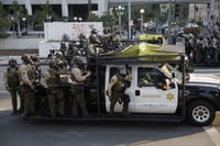 Imagen Trump suma otros 2 mil soldados de la Guardia Nacional en Los Ángeles por protestas
