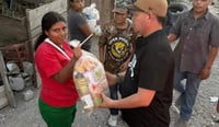 Imagen Lleva iglesia ayuda alimentaria a familiar vulnerables