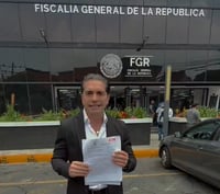 Imagen Senador Luis Fernando Salazar denuncia, ahora en Fiscalía General de la República, al alcalde de Torreón