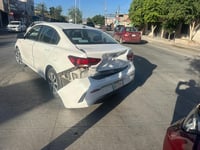 Imagen Chocan por alcance en el fraccionamiento Santa Teresa de Gómez Palacio