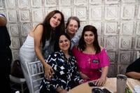 Ale Sánchez, Adela, Alma y Silvia Martín.