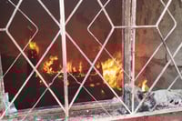 Imagen Se registra incendio en la Colonia Braulio Fernández, bomberos logran controlar el fuego