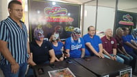 Gladiadores que estarán presentes en la cartelera, junto a autoridades
del deporte local, dieron a conocer esta tremenda función. (META)