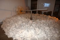 Estructura. Nieve en Otoño es una obra multisensorial compuesta por tres piezas principales.