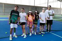 César Sosa, Ximena, Julia, Emilia, Johan y Mateo.