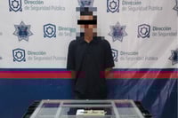 Imagen Detienen en el Centro de Torreón a sujeto armado que amenazó a policías