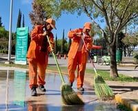 Imagen Recolectan más de 11 toneladas de basura al día en paseos públicos de la ciudad