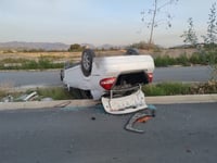 Imagen Un lesionado tras volcadura en el fraccionamiento Bosque Real de Gómez Palacio