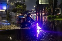 CDMX Lluvias intensas en Ciudad de México causan inundaciones y afectan operación del AICM