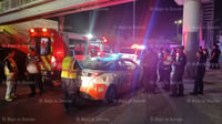 Imagen Salvan a hombre que intentaba lanzarse de puente peatonal en Torreón