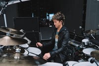 Imagen Brendan Buckley, baterista de Shakira, impartirá clase magistral en Gómez Palacio