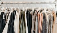 ¿Por qué huele mal tu clóset? 5 consejos de los expertos para un armario con aroma a limpio