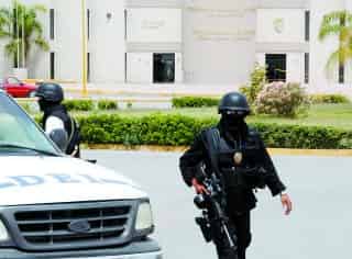 Tras los ataques perpetuados contra coorporaciones policiacas en La Laguna, el Gobierno Estatal reconoce que se analiza seriamente el pedir se implemente el Mexico Seguro en Durango.