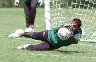 El portero del Santos Laguna, Francisco “Panchote” González, no se siente presionado por la llegada del refuerzo de Guerreros, Miguel Becerra. (Fotografía de Jesús Galindo López)