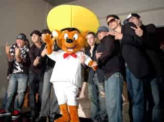 Kumbia All Stars presentó al integrante que los acompañará en su gira por México y Centro América. (Notimex)
