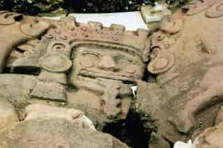 El descubrimiento que fue ubicado en un sitio junto a la plaza del Zócalo, entre la catedral metropolitana y las ruinas de la pirámide del Templo Mayor, podría abrir una extraordinaria ventana a la civilización azteca.