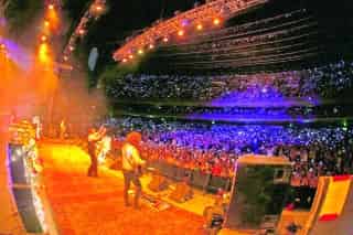 The Killers se presentó con gran éxito. (Notimex)
