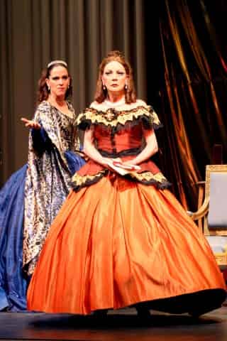Los delirios de Carlota fueron relatados con la excelente actuación de Jacqueline Andere en la obra Carlota Emperatriz. (Fotografía de Juan José Arias)