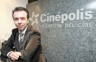 Alejandro Ramírez Magaña, director general de Cinépolis señala que la piratería es un freno para el sector.