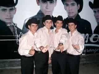 Luchan Los Primos de Durango por convencer