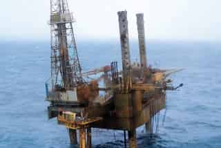Pemex cerrará plataforma Usumacinta y pozo Kab 121