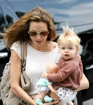 La hija de Brad y Angelina es igual de influyente que sus padres. (Archivo)