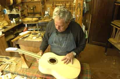 Luthier (artesano guitarrero)