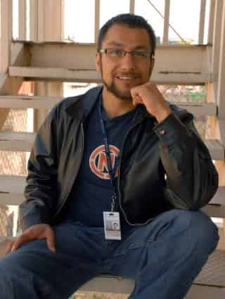 Alfredo Villaseñor, empleado de la CDHDF, goza de la primer licencia de paternidad otorgada en México. (El Universal)