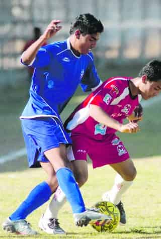 Atlético Lagunero saldrá hoy en busca de una victoria frente a Zorros de Reynosa que le permita mantener vivas las esperanzas de calificar a la liguilla de ascenso. (Archivo)